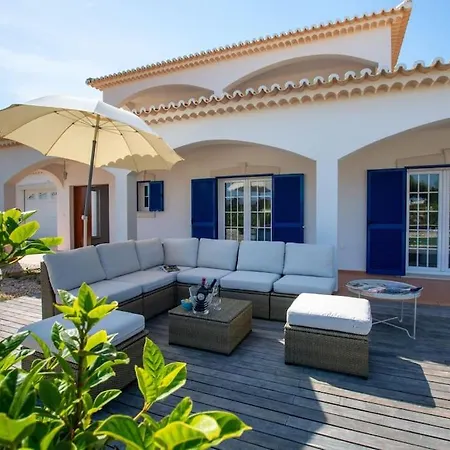 Ocean Breeze Villa *